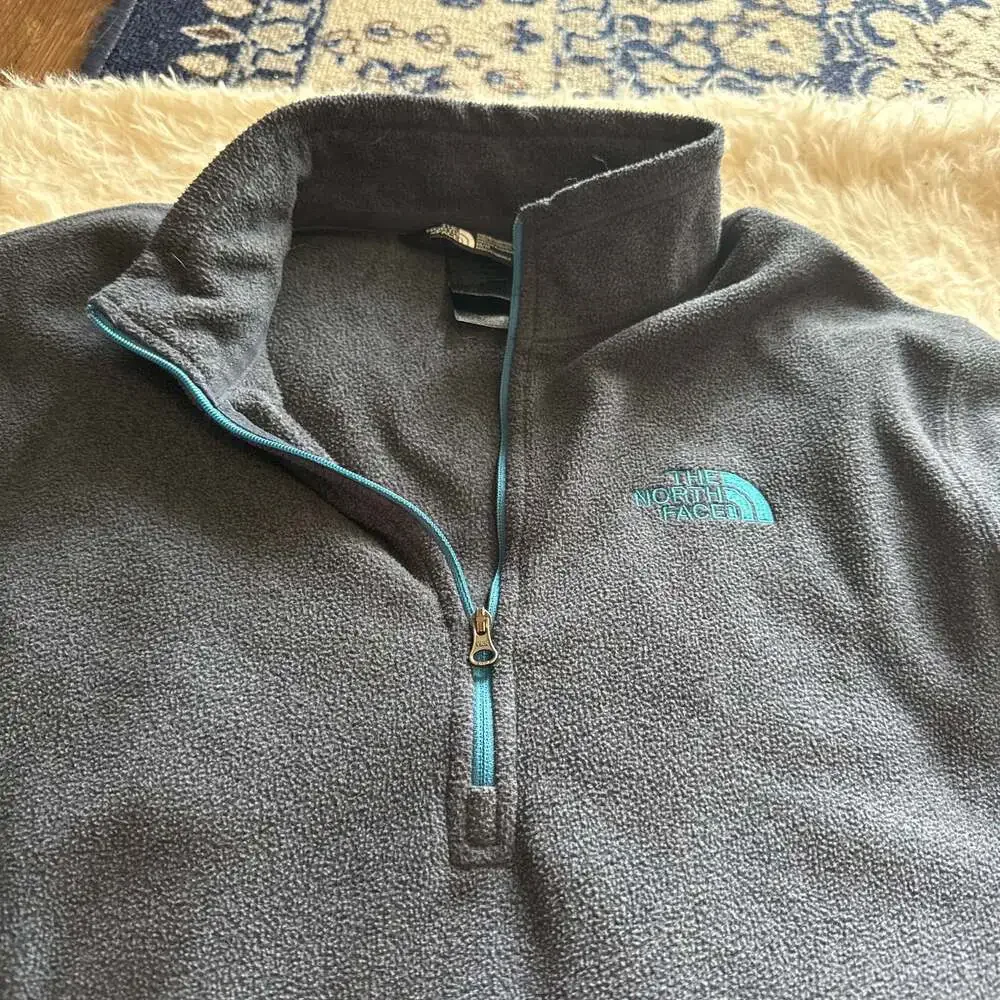 The North Face‎ Navy Blue 1/4 zip fleece Medium